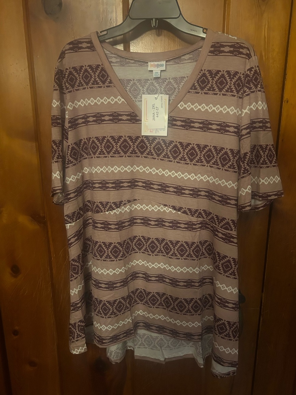 LuLaRoe Woman’s V-Neck Aztec Stripe Shirt - Jana - 2XL